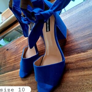 JoyLab Blue Heels with Elegant Design
